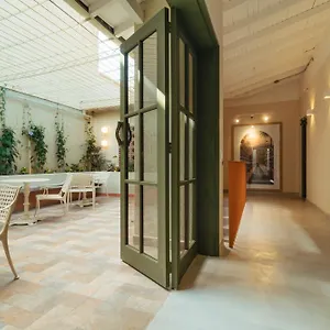 Boutique Roomzz Laureles Hotel
